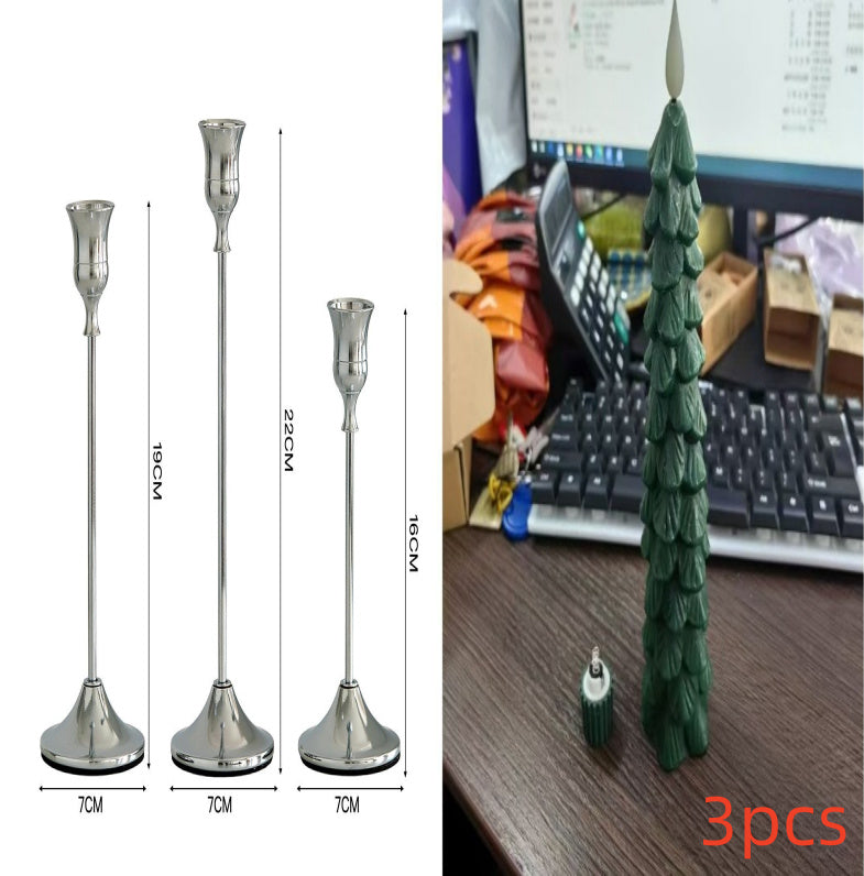 Bougie de Noël en Pomme de Pin pour Créer une Ambiance Festive