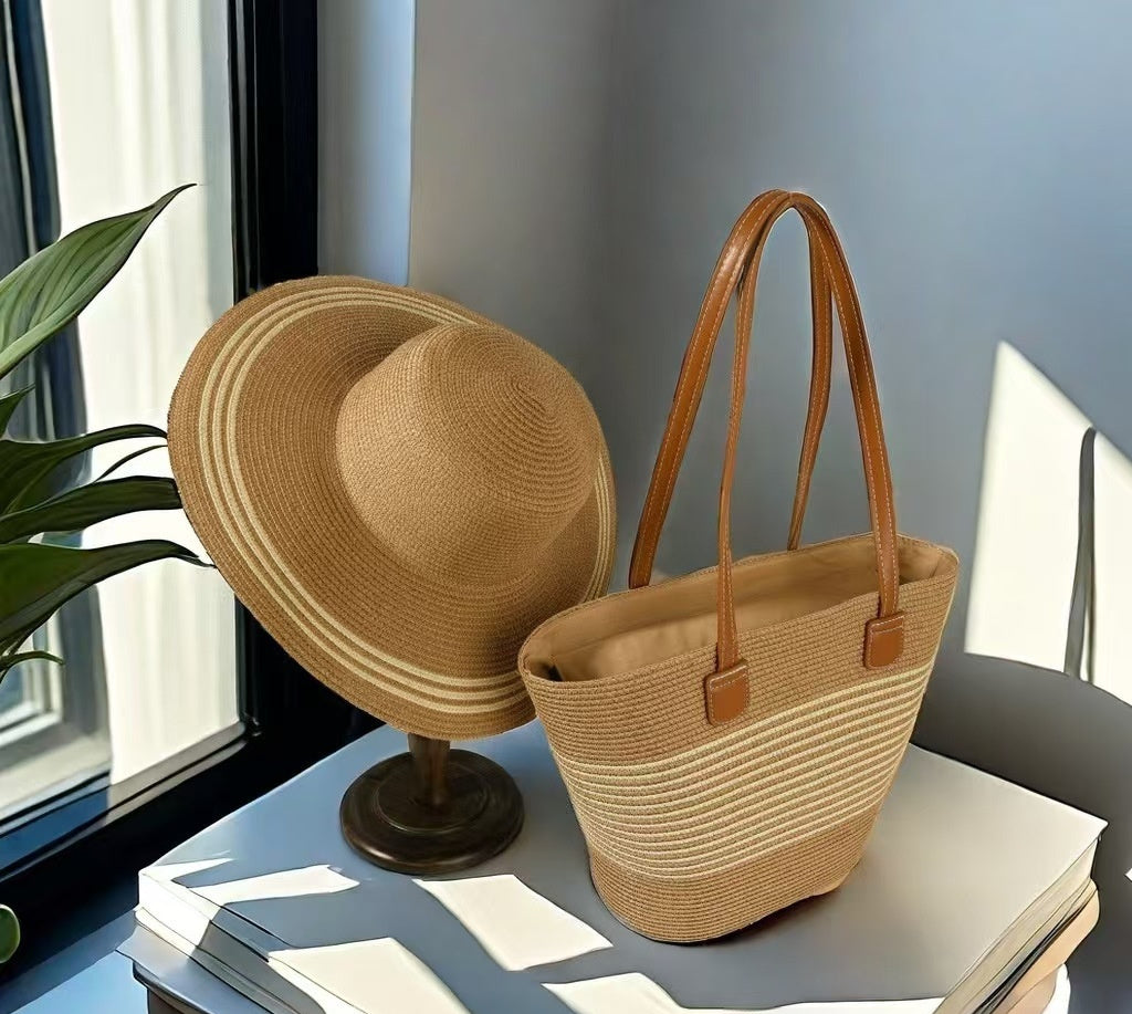 Ensemble de Sac et Chapeau en Paille pour Protection Solaire lors de Vacances à la Plage