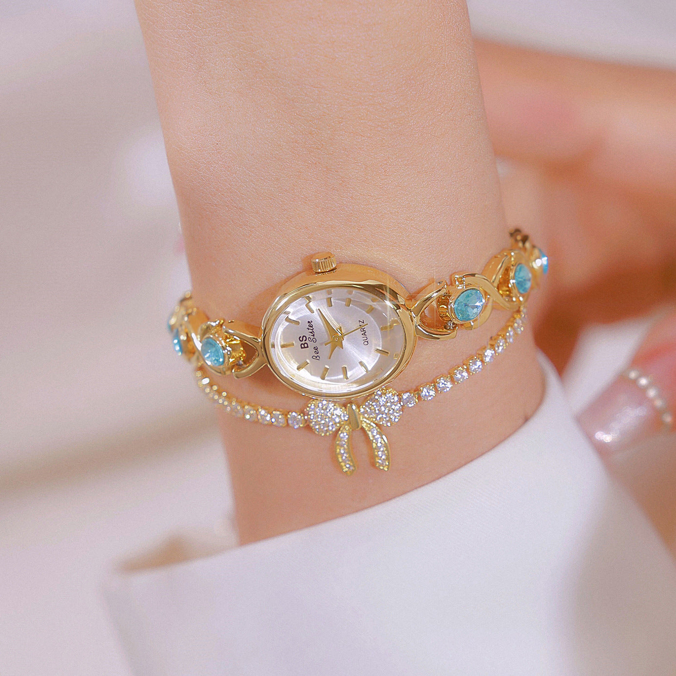 Montre de luxe légère Oval Ice Crushing Glacier Sapphire