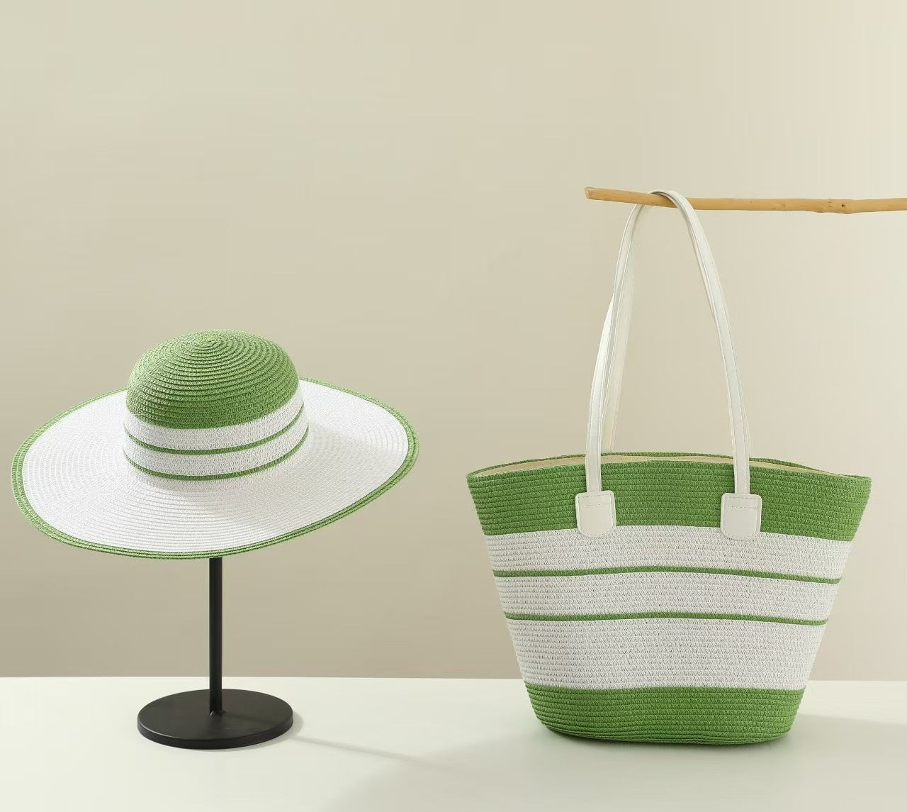 Ensemble de Sac et Chapeau en Paille pour Protection Solaire lors de Vacances à la Plage