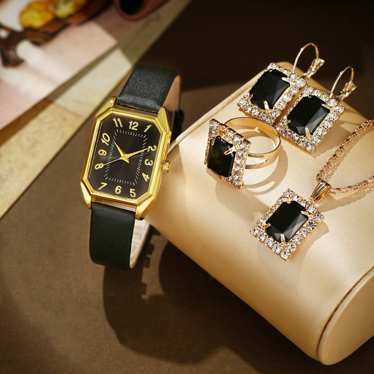Montre Femme Cuir Carrée Quartz avec Ensemble de Collier, Boucles d'Oreilles et Bague
