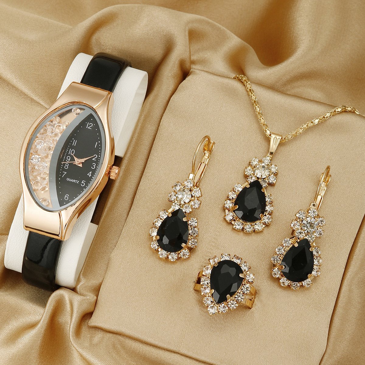 Montre de Mode avec Bijoux Complémentaires : Montre Quartz, Collier, Bracelet, Bague et Boucles d'Oreilles