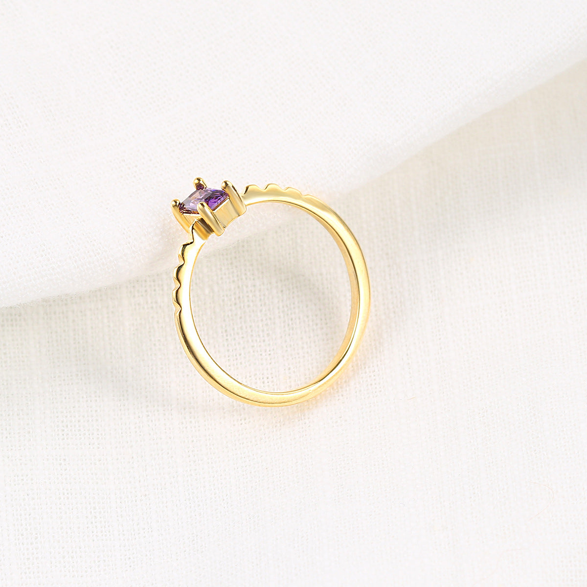 Bague Fine en Zircon Violet Incrusté pour Femmes