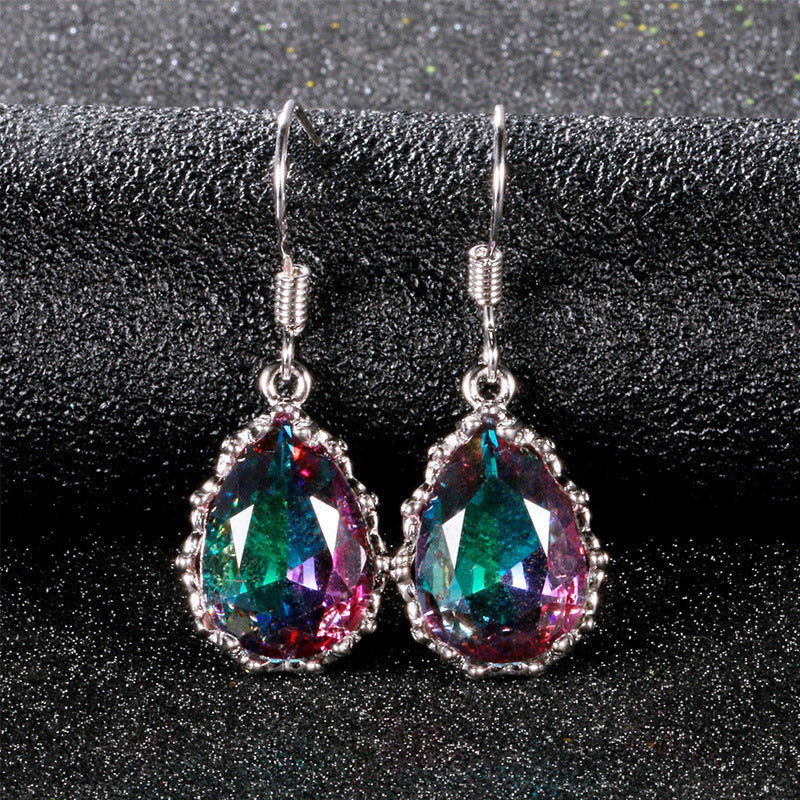 Boucles d'oreilles à clou Colorées avec Diamants