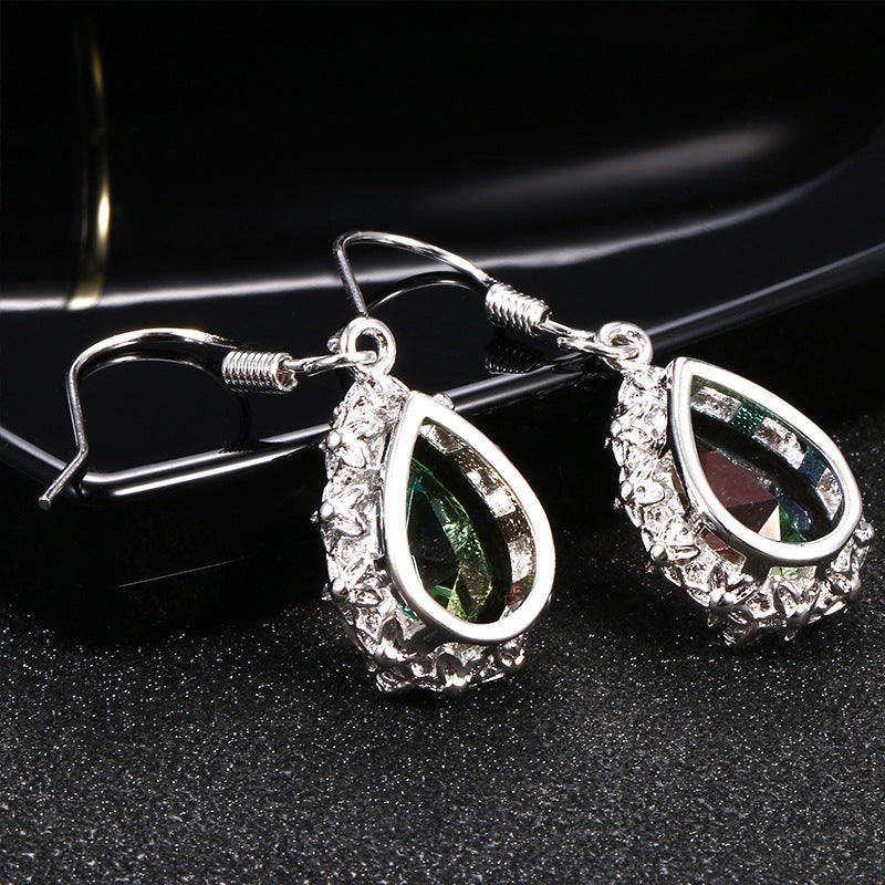 Boucles d'oreilles à clou Colorées avec Diamants