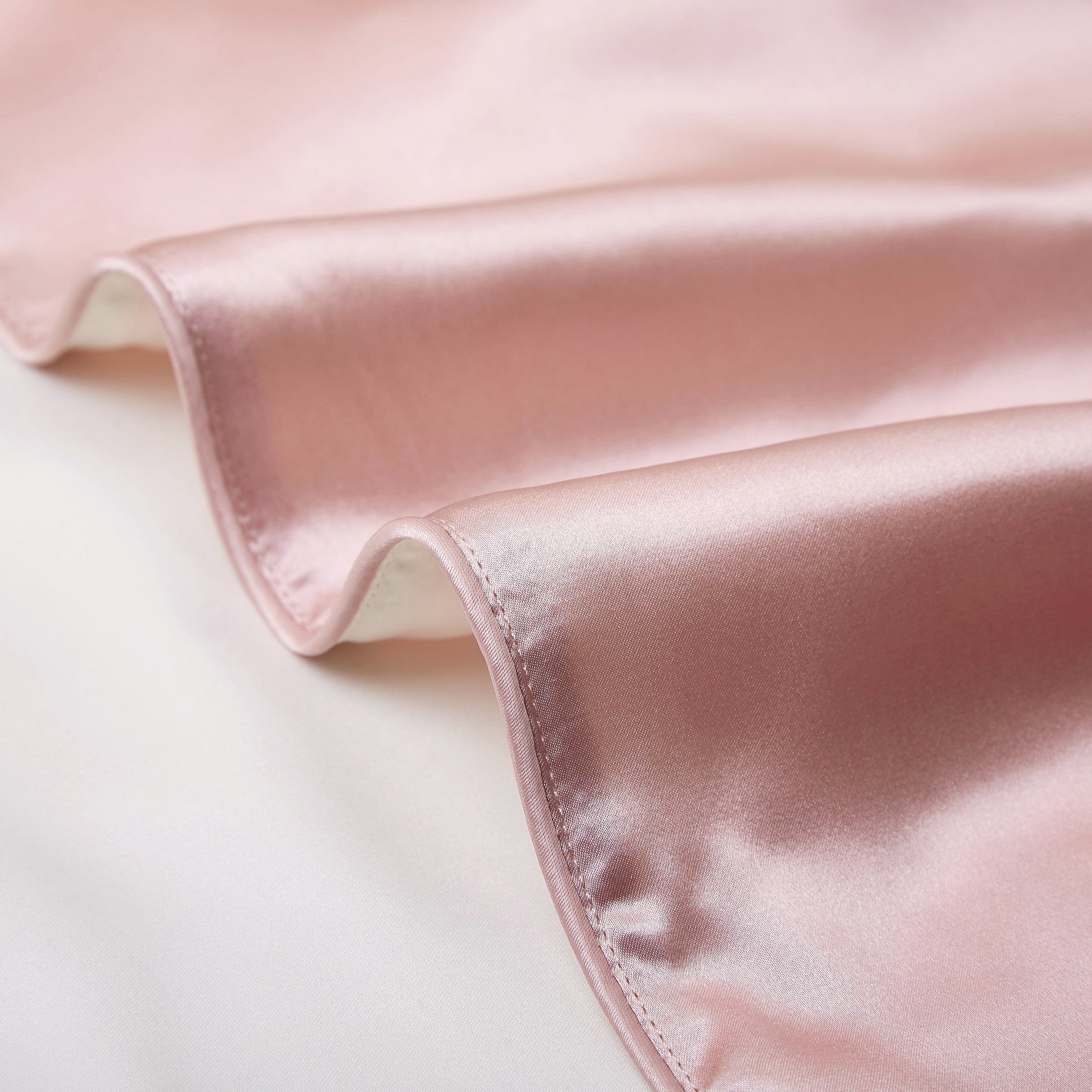 Housse de Coussin en Soie Pure