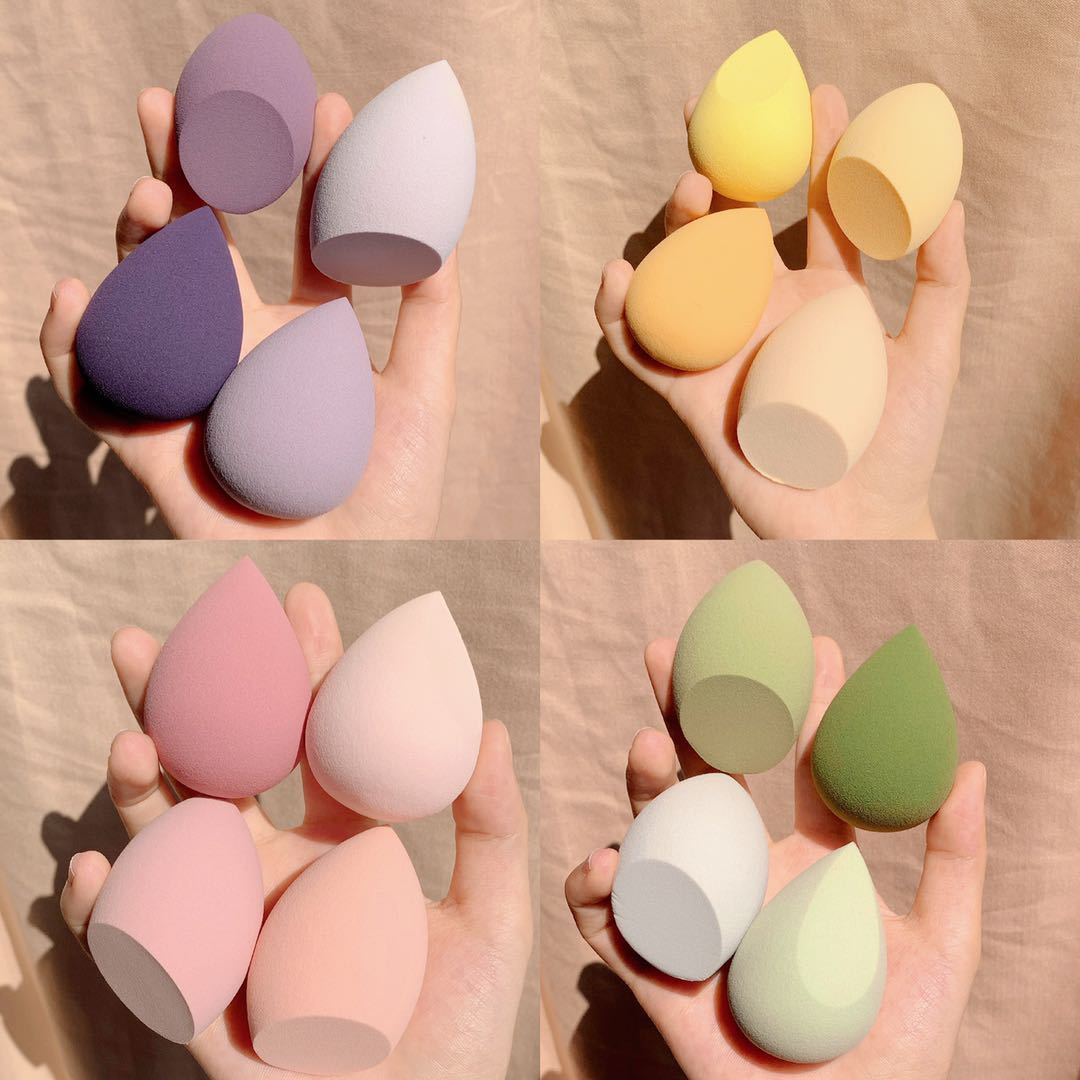 Boîte de Poudres à Maquillage