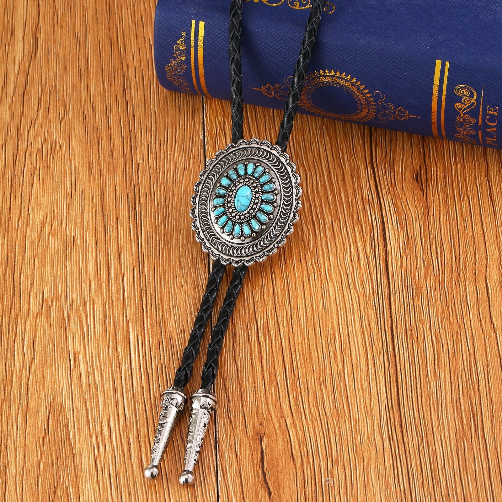 Cravate Bolo Amérindienne en Turquoise Sculptée