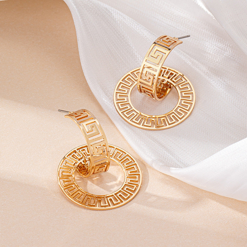 Boucles d'Oreilles, Anneau, Collier et Bracelet Géométriques - Ensemble de Bijoux pour Femmes