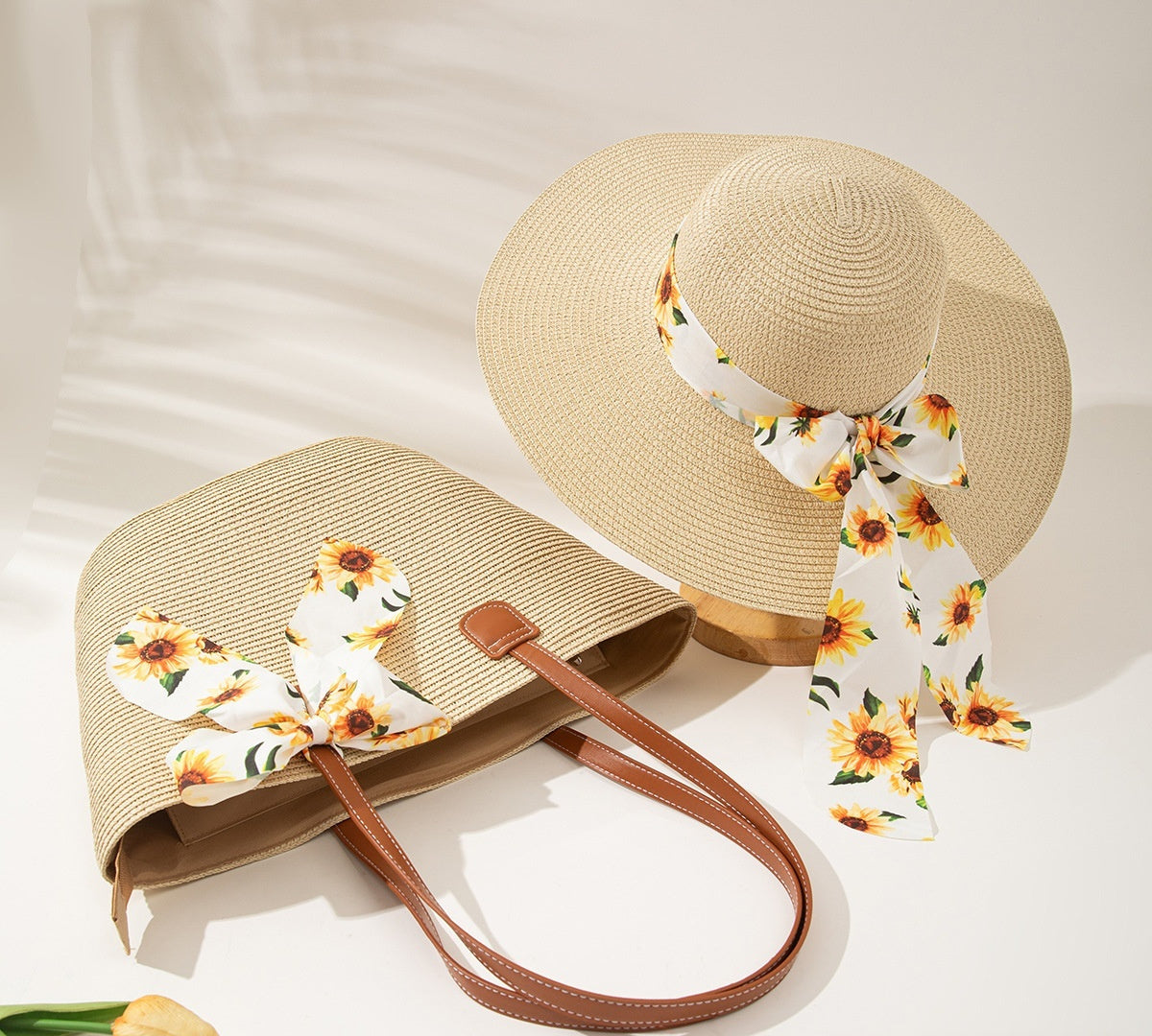 Ensemble de Sac et Chapeau en Paille pour Protection Solaire lors de Vacances à la Plage