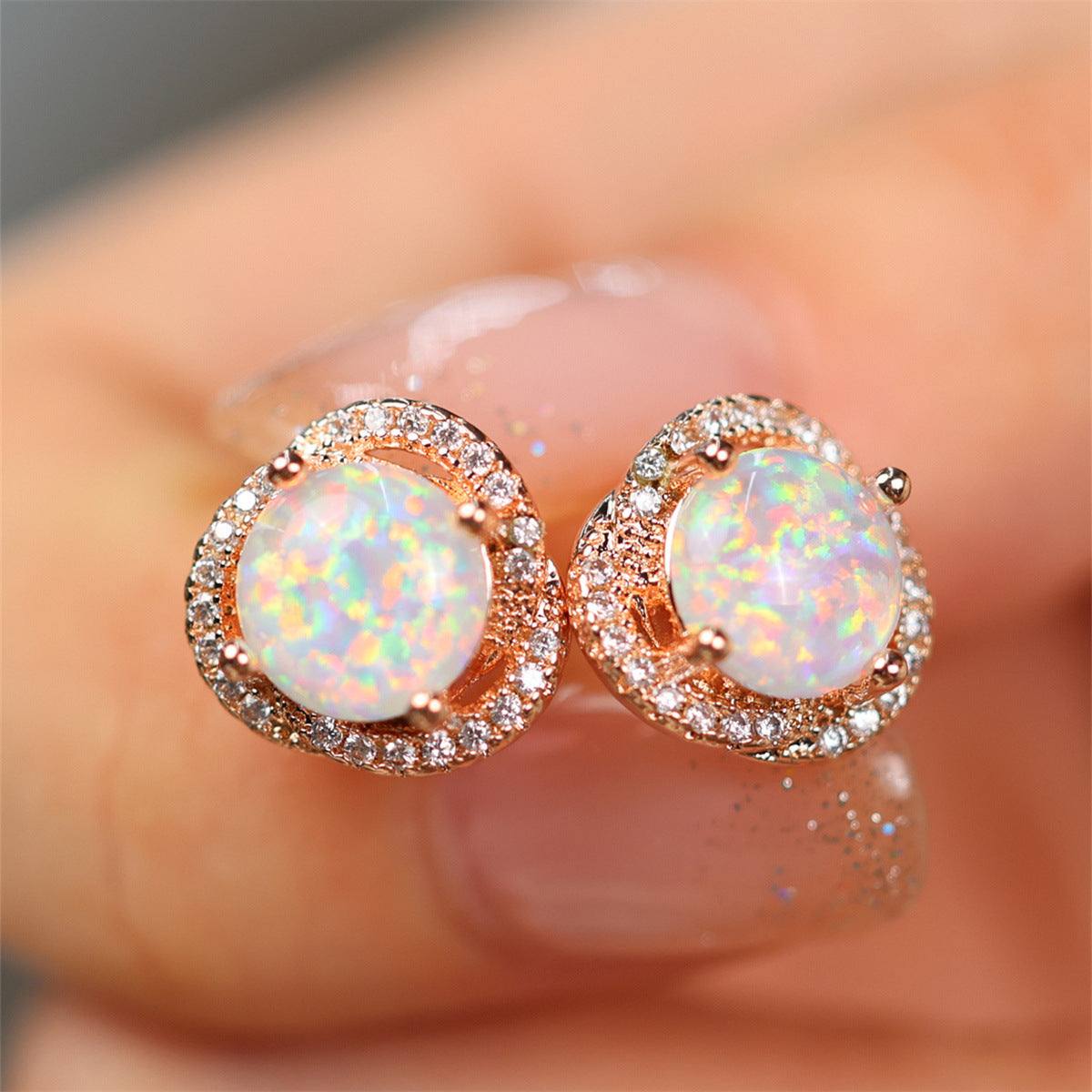 Boucles d'Oreilles Luxe en Opale Ronde avec Diamants Incrustés