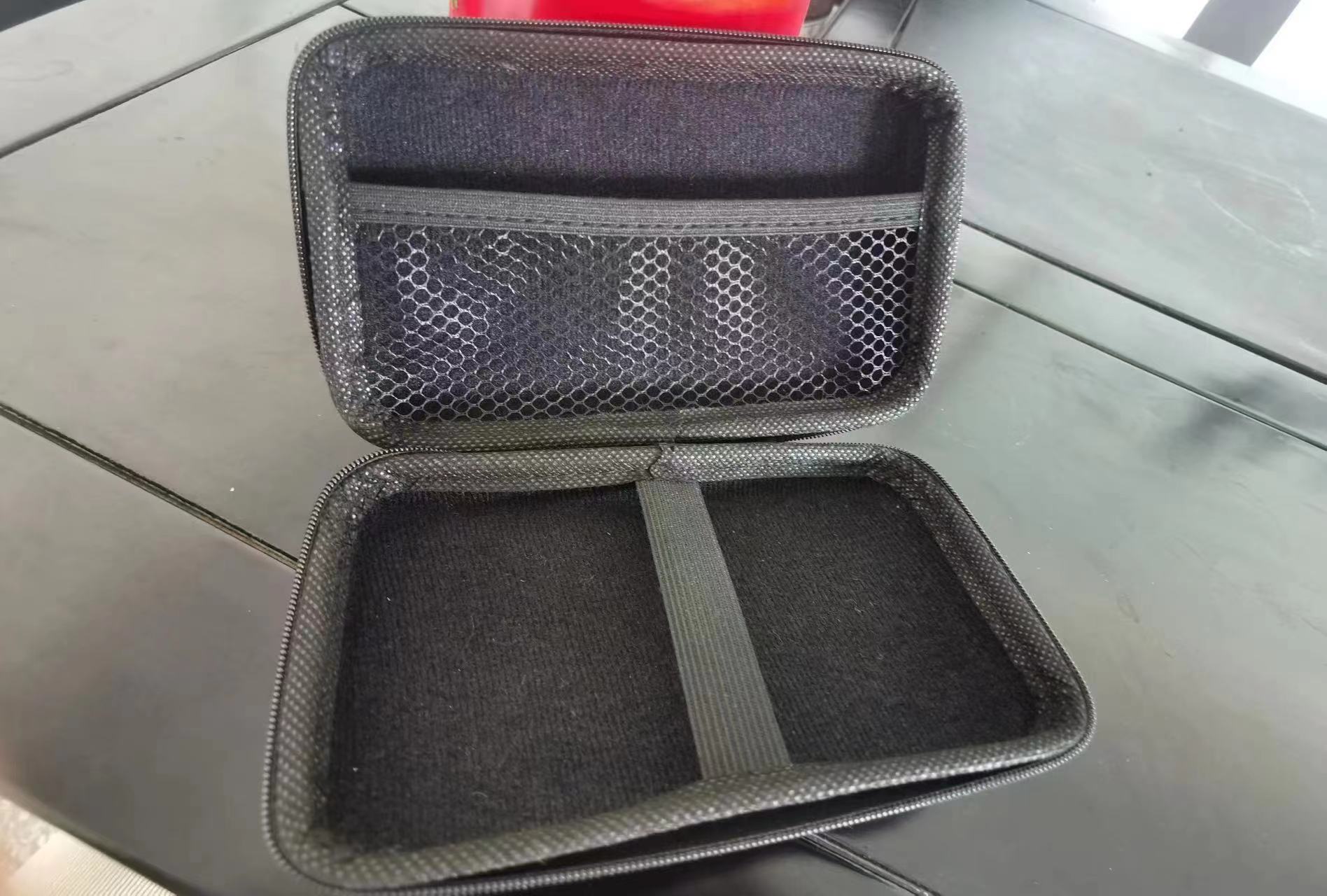 Étui de rangement pour écouteurs mobiles