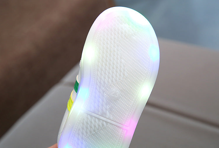 حذاء رياضي كيمي وايت LED