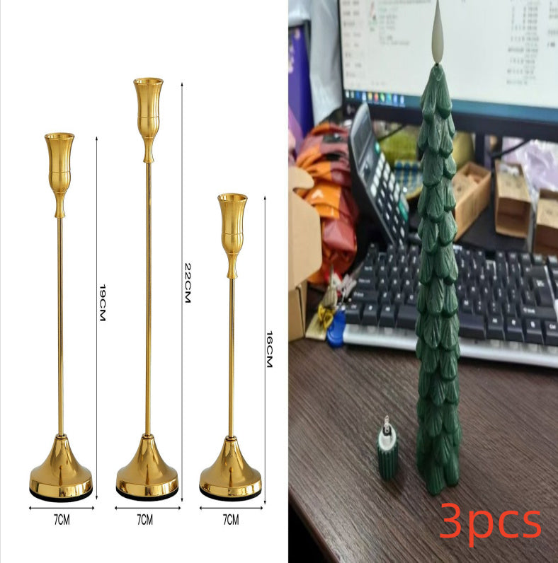 Bougie de Noël en Pomme de Pin pour Créer une Ambiance Festive