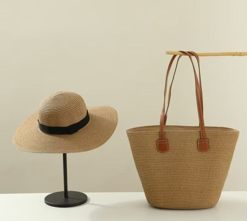 Ensemble de Sac et Chapeau en Paille pour Protection Solaire lors de Vacances à la Plage