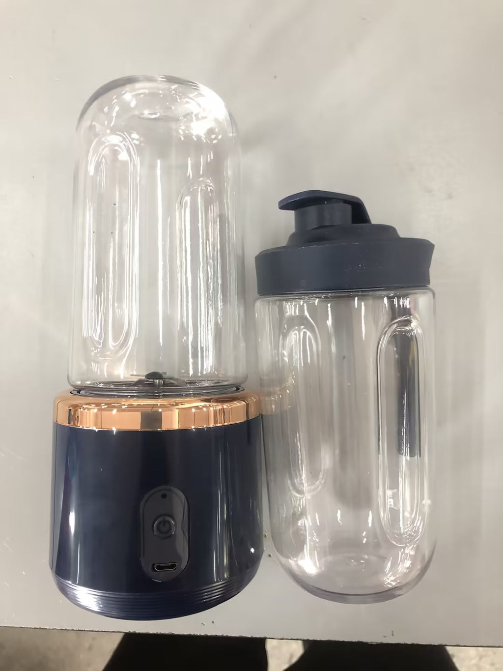 Mini Mixeur Portable 6 Lames - Blender à USB pour Smoothies et Sucres de Fruits