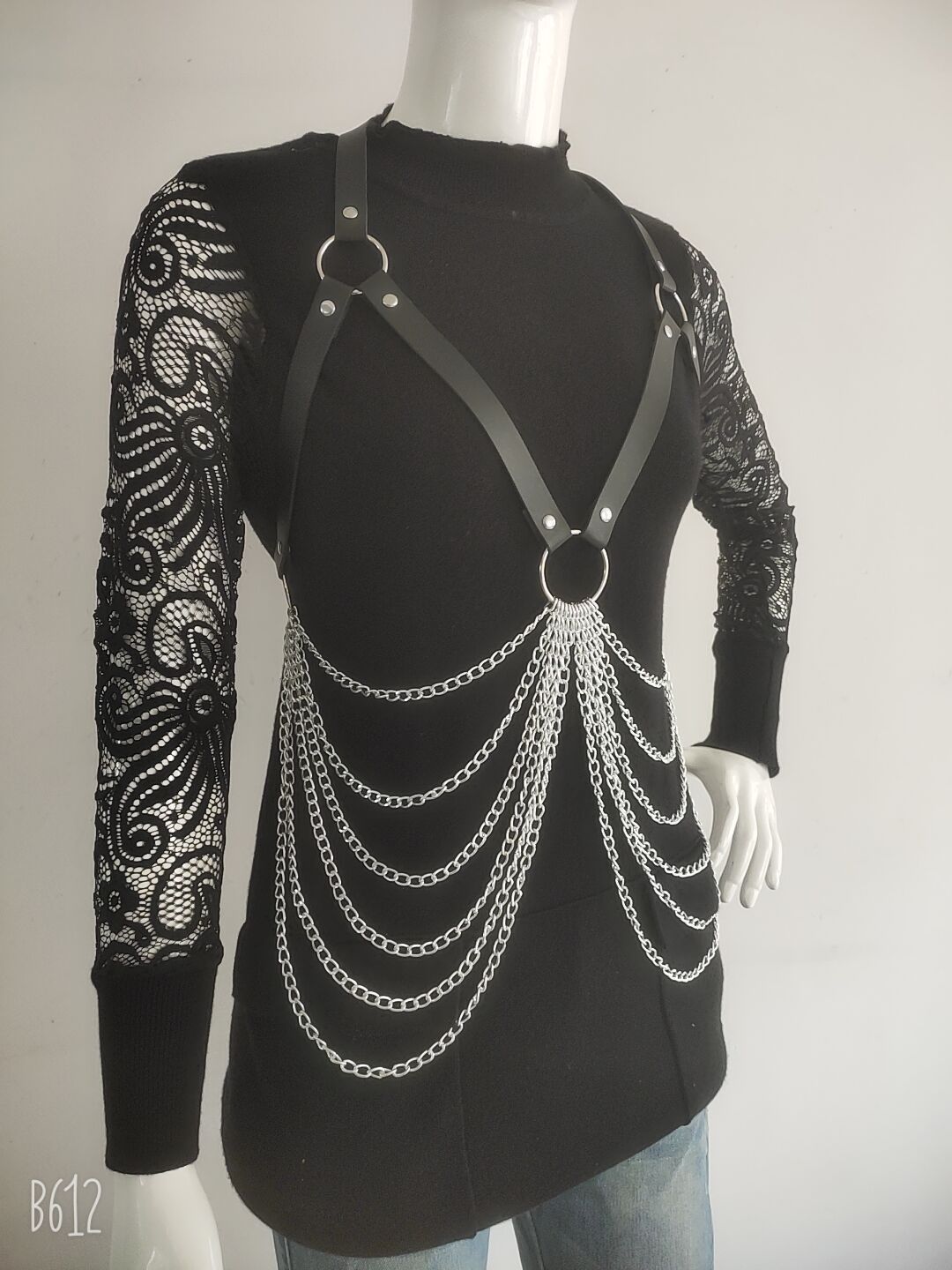 Ceinture en PU Cuir avec Chaîne Métallique