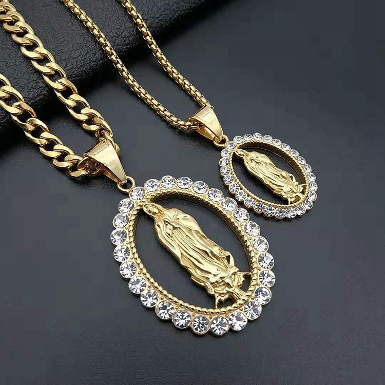Pendentif Vierge Marie en Acier Inoxydable Doré et Diamanté