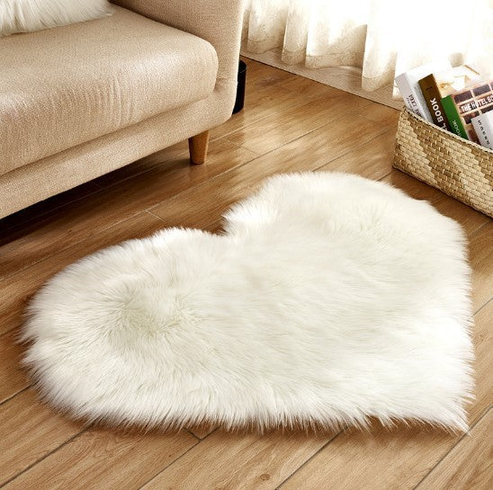 Tapis en Forme de Coeur Plush Antidérapant - Tapis Fluffy pour Salon