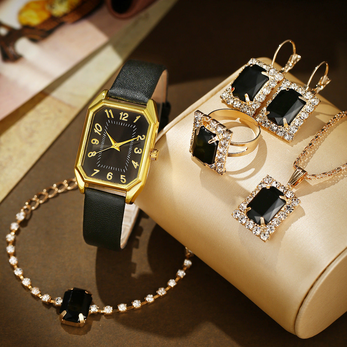 Montre Femme Cuir Carrée Quartz avec Ensemble de Collier, Boucles d'Oreilles et Bague