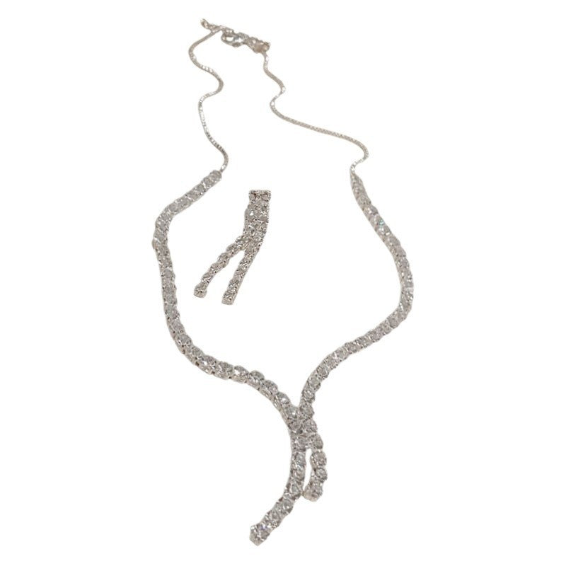 Collier à Franges Long avec Ensemble de Boucles d'Oreilles Deux-Pièces