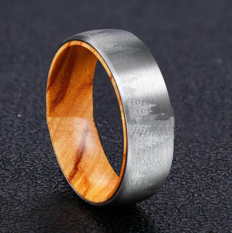 Bague en Tungstène Poli avec Bois de Pin - Allomarc.com