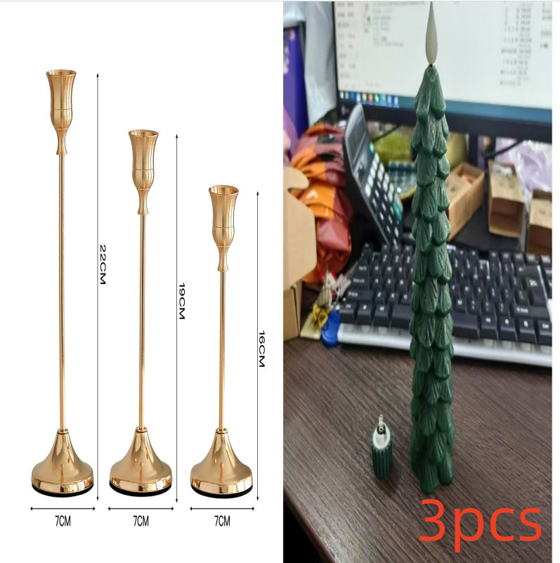 Bougie de Noël en Pomme de Pin pour Créer une Ambiance Festive