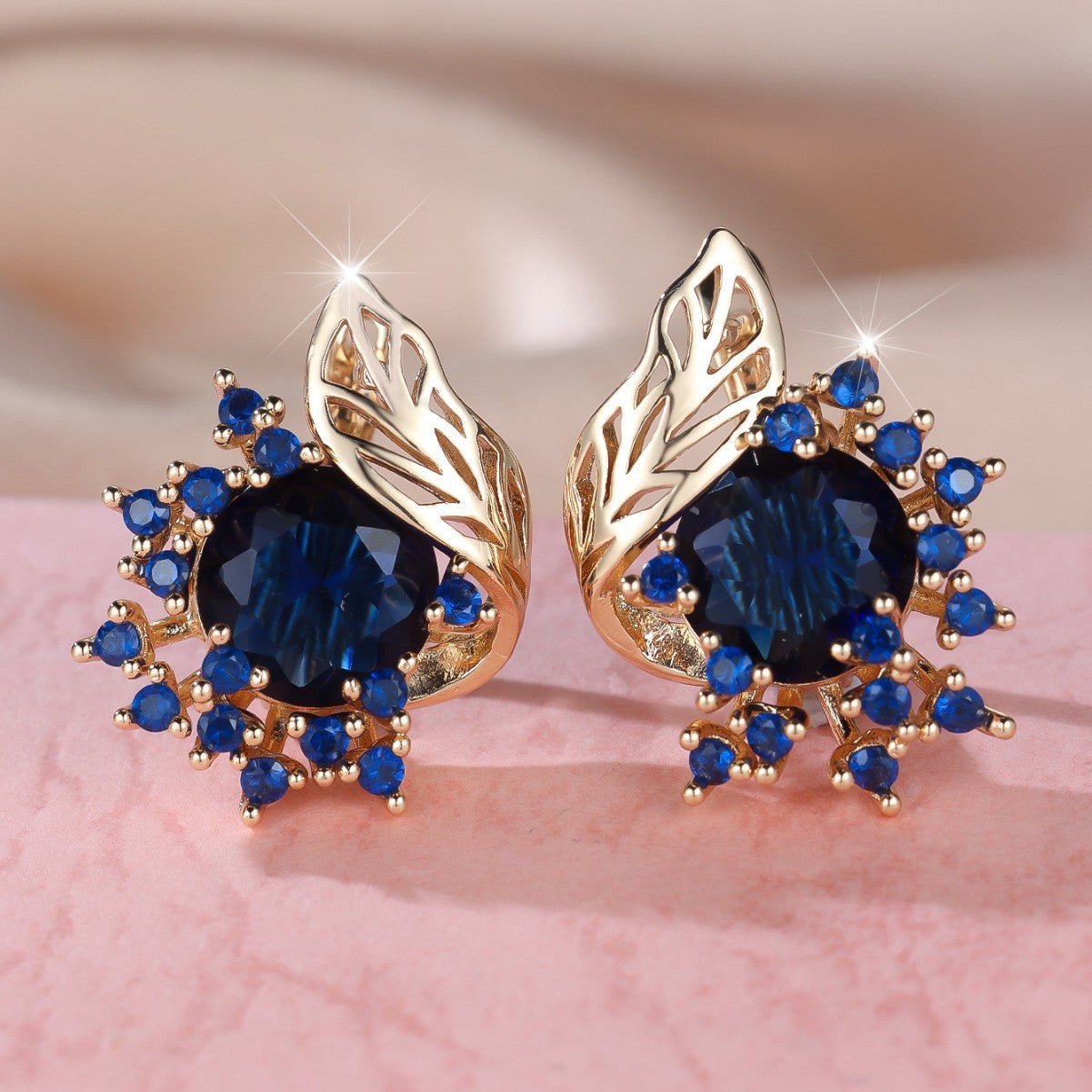 Boucles d'oreilles fleurs rondes en plumes avec zircon pour femmes - Mode et personnalité - Allomarc.com
