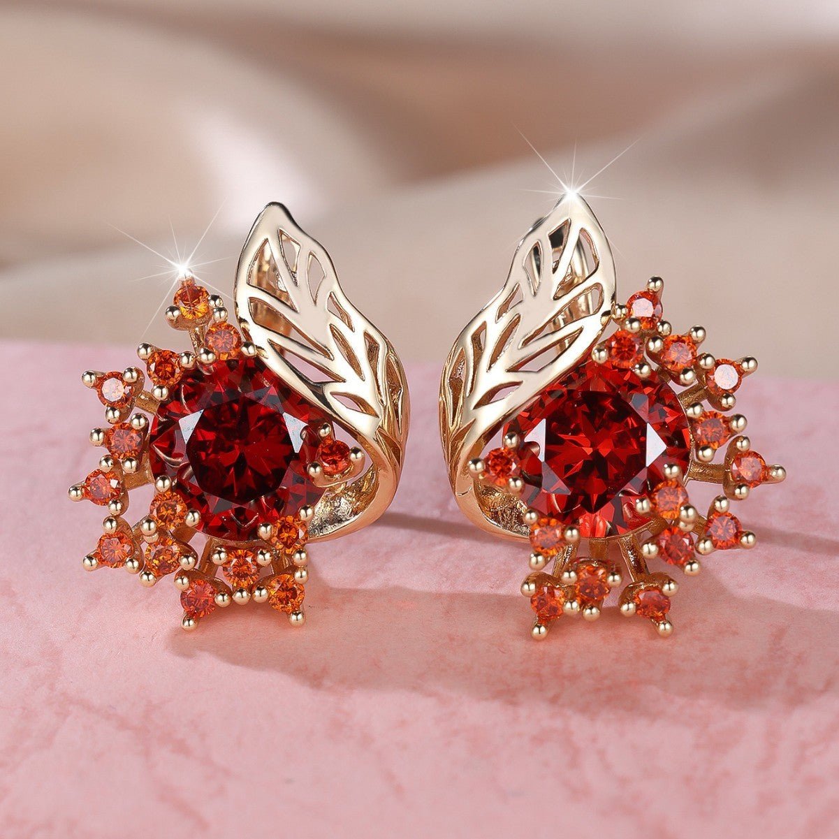 Boucles d'oreilles fleurs rondes en plumes avec zircon pour femmes - Mode et personnalité - Allomarc.com