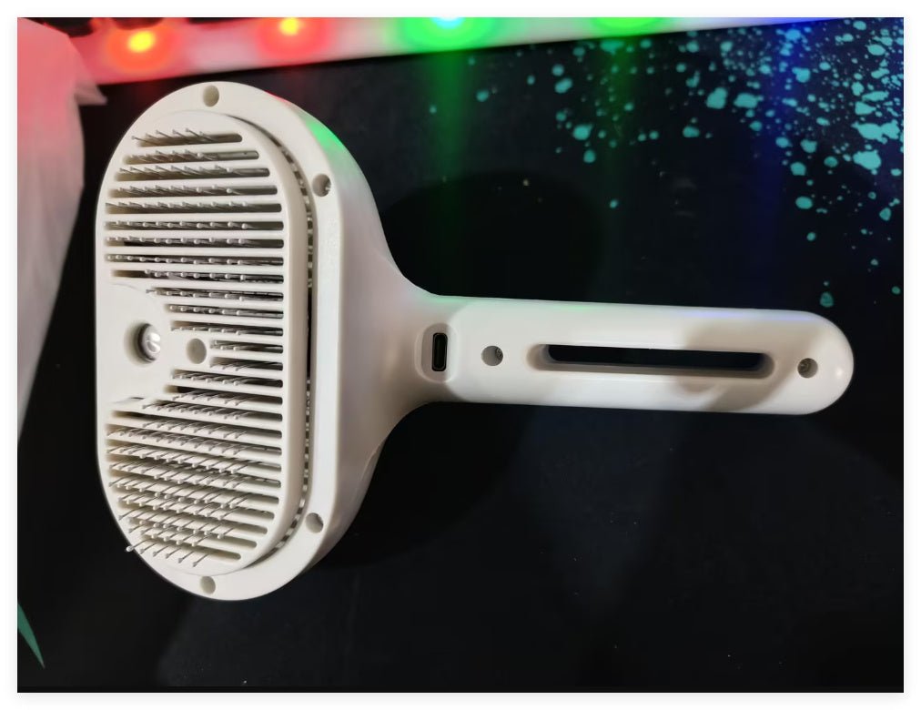 Brosse Auto - Nettoyante pour Animaux de Compagnie - Outil de Toilettage pour Chiens - Allomarc.com