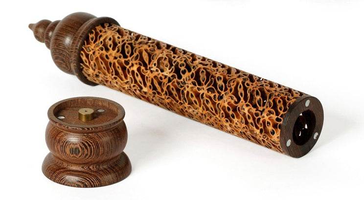 Brûleur d'Encens Vertical en Bois de Noyer Wenge - Allomarc.com