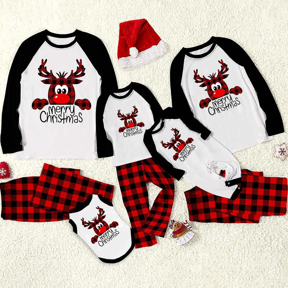 Pyjamas de Noël assortis pour toute la famille