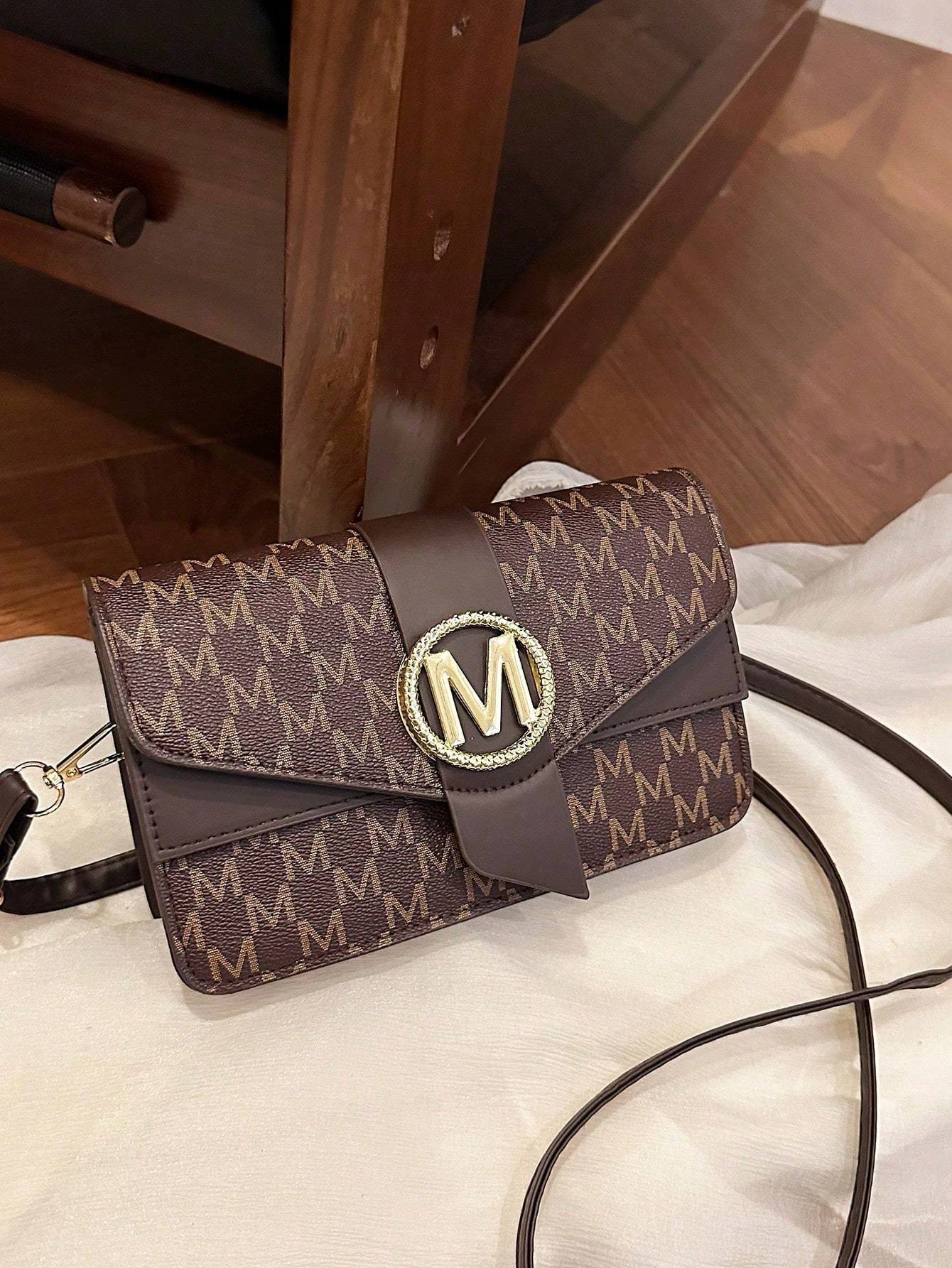 Sac à bandoulière carré pour fille : tendance et polyvalent