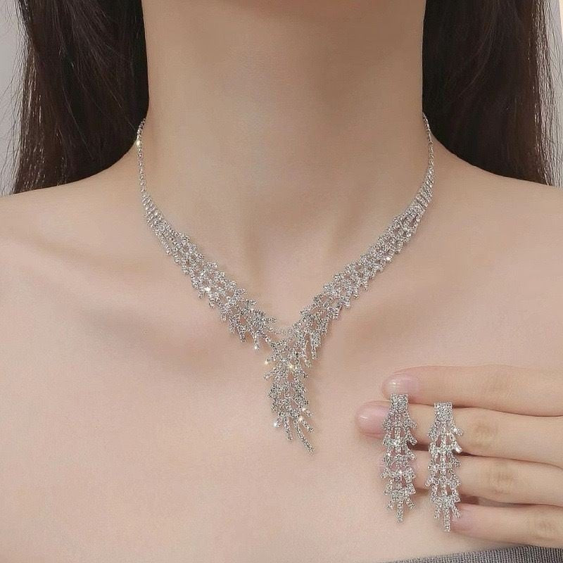 Collier à Franges Long avec Ensemble de Boucles d'Oreilles Deux - Pièces - Allomarc.com