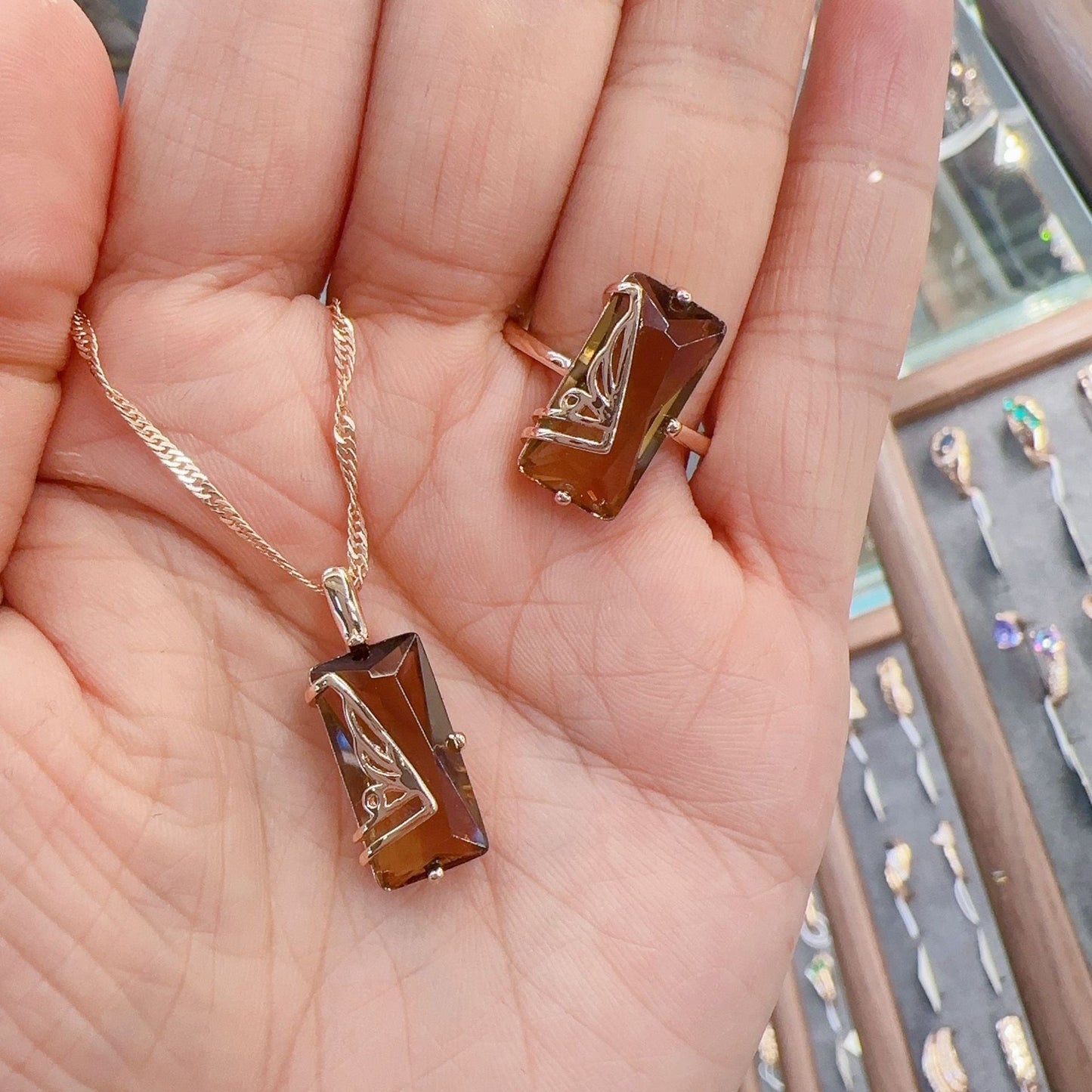 Collier Anneau en Pierre de Soudan en Or Violet - Allomarc.com