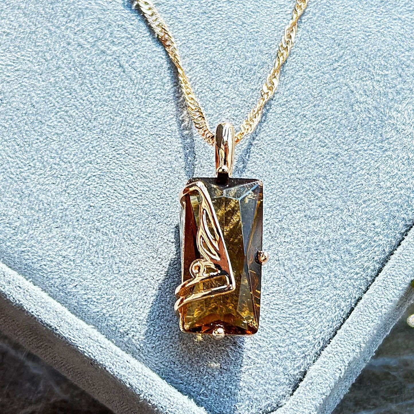 Collier Anneau en Pierre de Soudan en Or Violet - Allomarc.com