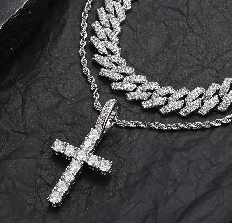 Collier Pendentif en Plaqué Or Zircón - Allomarc.com