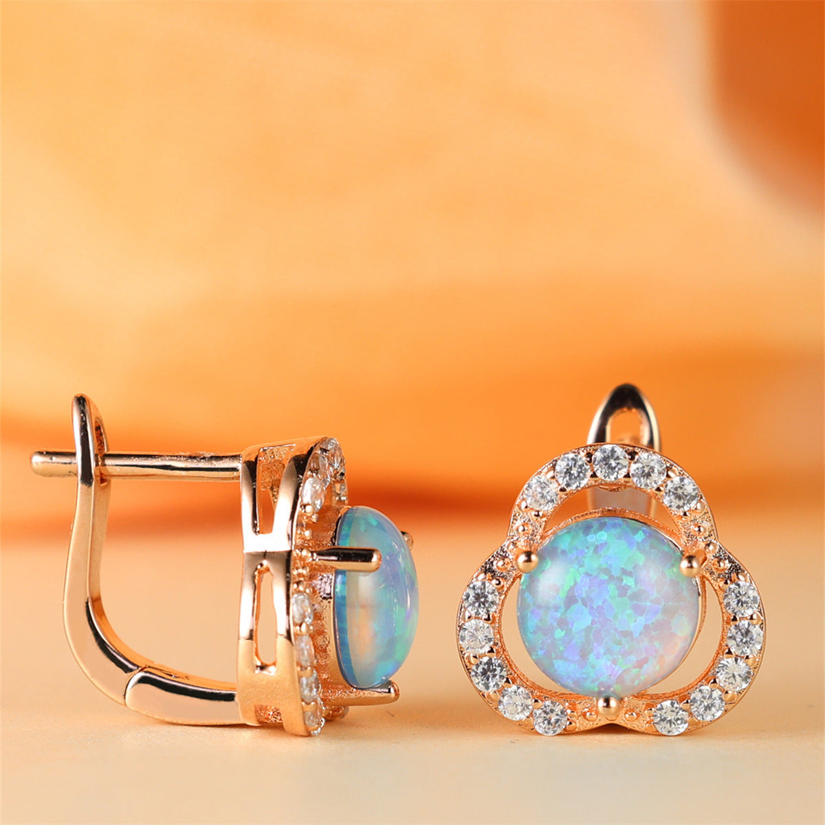 Boucles d'Oreilles Luxe en Opale Ronde avec Diamants Incrustés