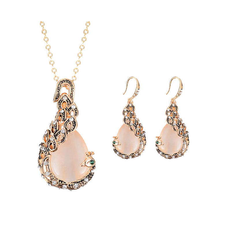 Collier et Boucles d'Oreilles en Pierres Précieuses des Mariées Paon