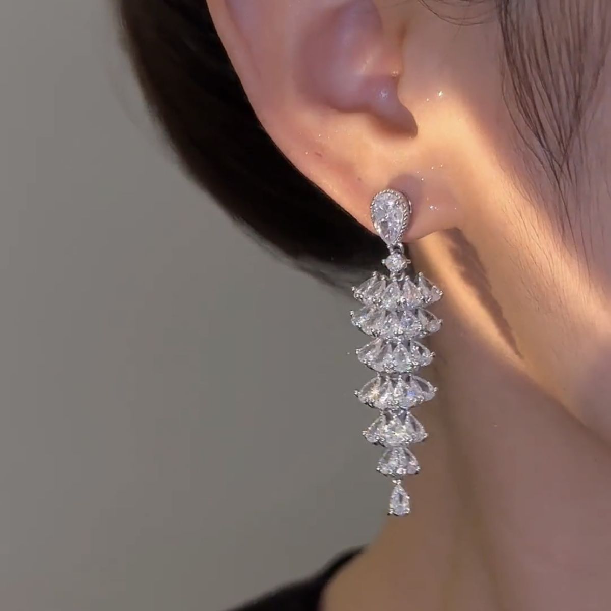 Boucles d'Oreilles en Zircon Éclatantes en Forme de Sapin de Noël pour Femme