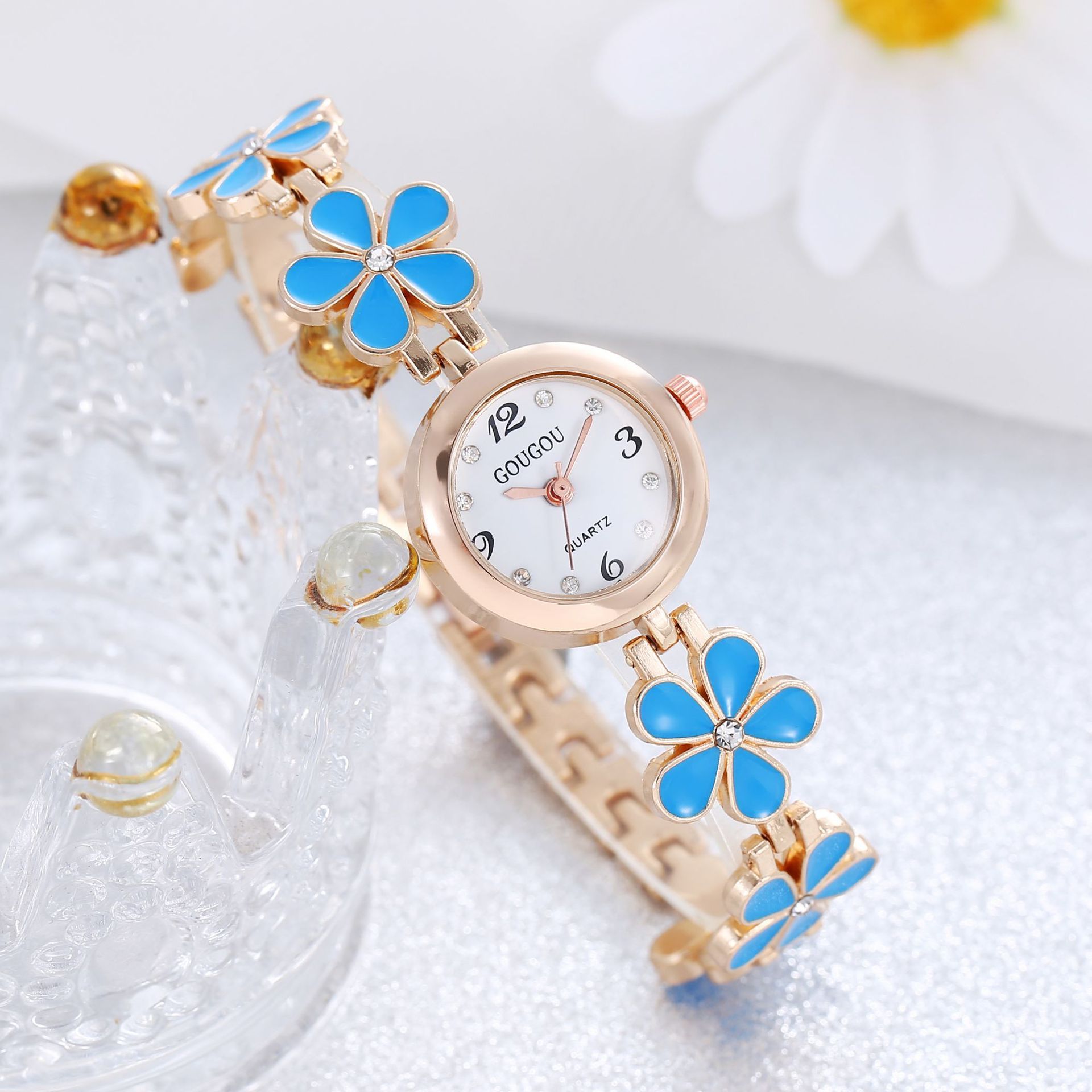 Montre Bracelet Femme à Motif Pétale en Quartz