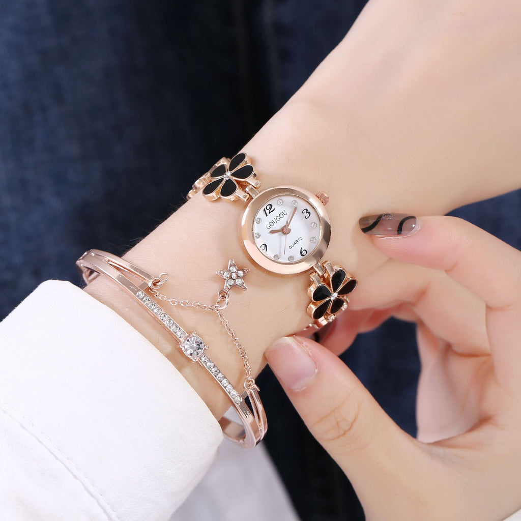 Montre Bracelet Femme à Motif Pétale en Quartz