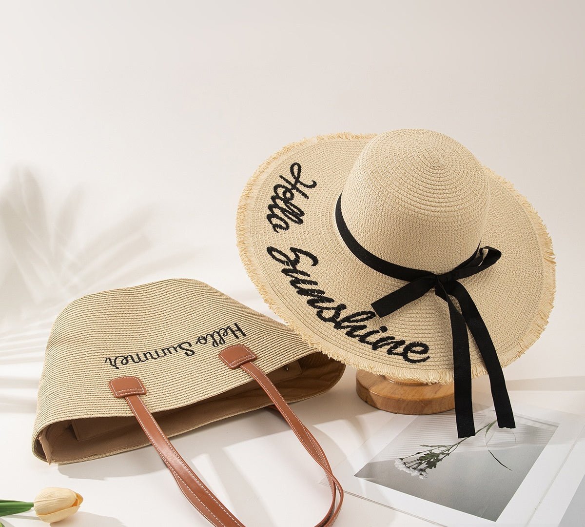 Ensemble de Sac et Chapeau en Paille pour Protection Solaire lors de Vacances à la Plage - Allomarc.com