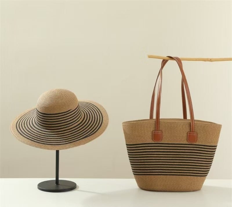 Ensemble de Sac et Chapeau en Paille pour Protection Solaire lors de Vacances à la Plage - Allomarc.com