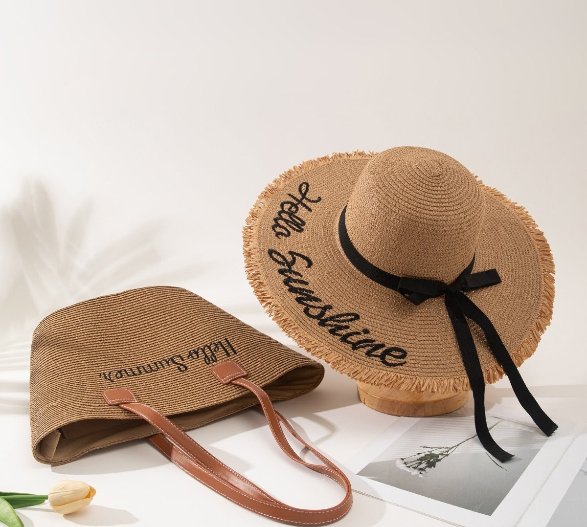 Ensemble de Sac et Chapeau en Paille pour Protection Solaire lors de Vacances à la Plage - Allomarc.com