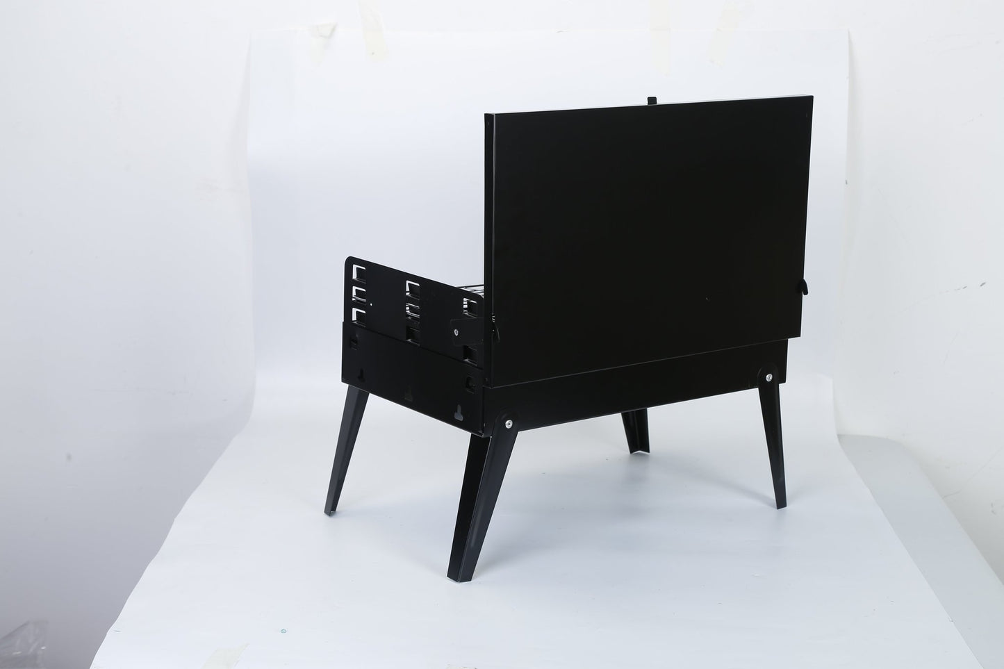 Gril à Charbon Portable 16.7x10x17.7in - Idéal pour le Camping et les Pique - niques - Allomarc.com