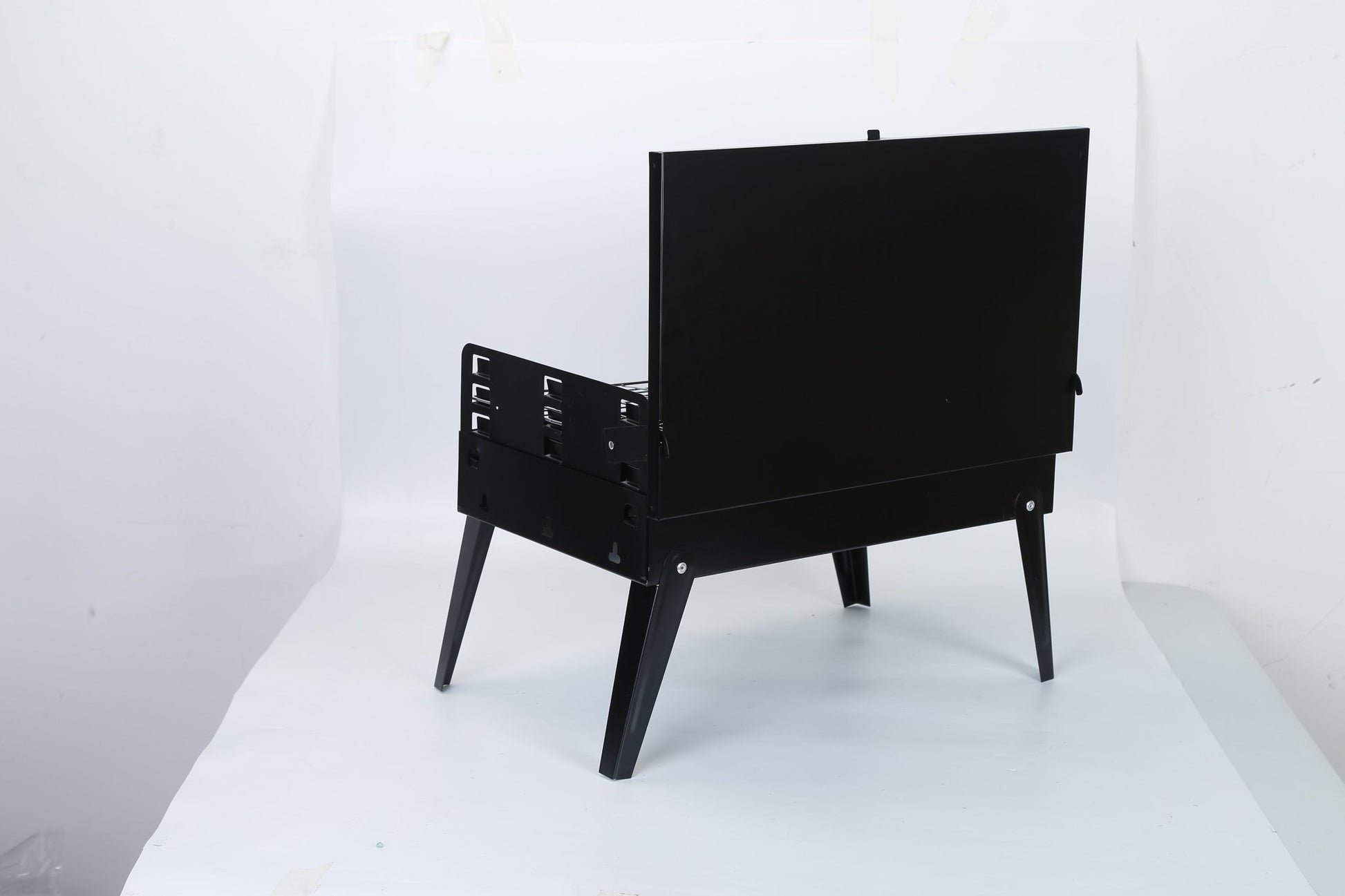 Gril à Charbon Portable 16.7x10x17.7in - Idéal pour le Camping et les Pique - niques - Allomarc.com