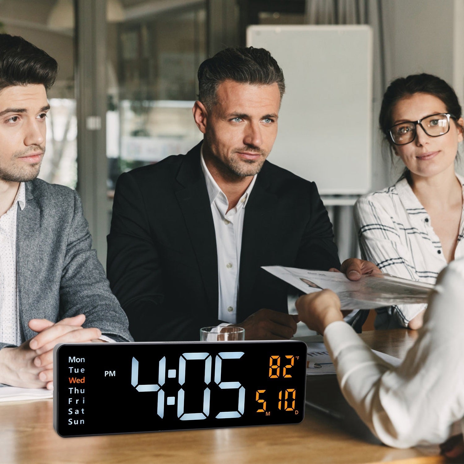 Horloge Murale Numérique LED 15.7in avec Télécommande - Allomarc.com