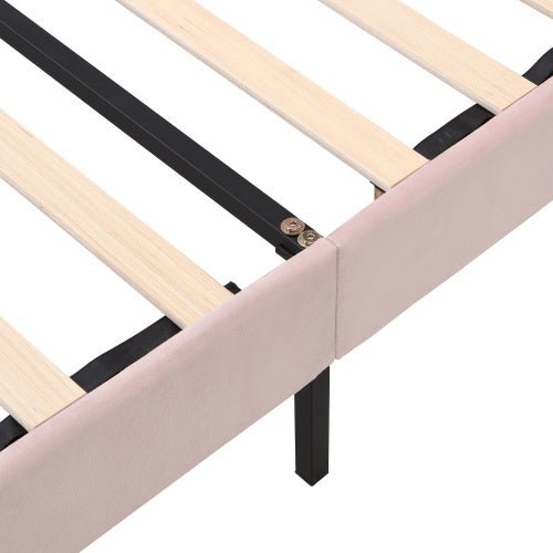 Lit en Velours Rose 150x200 cm avec Pieds en Fer Doré - Allomarc.com