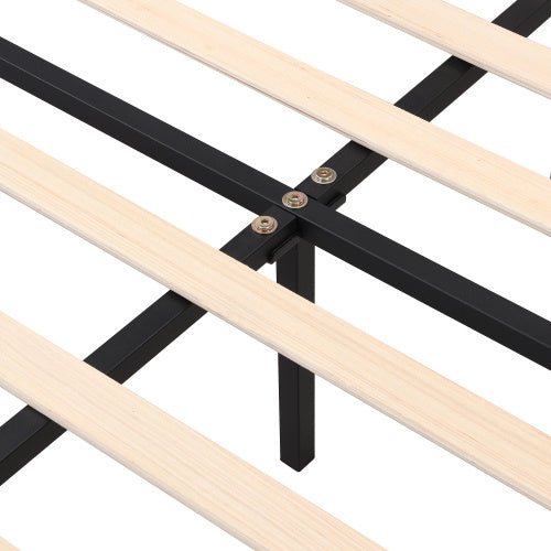 Lit en Velours Rose 150x200 cm avec Pieds en Fer Doré - Allomarc.com